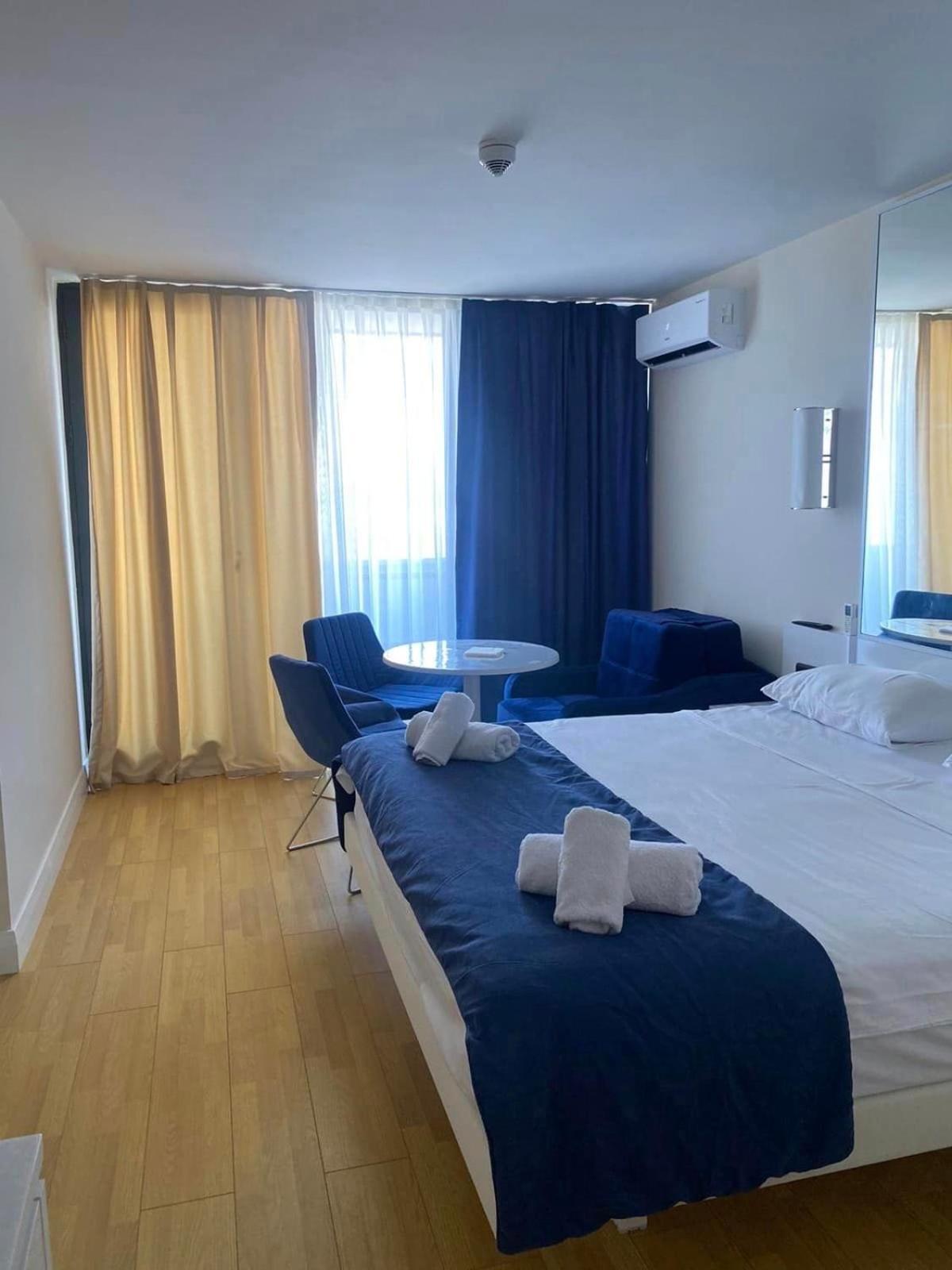 Suites Orbi City Aparthotel باتومي المظهر الخارجي الصورة