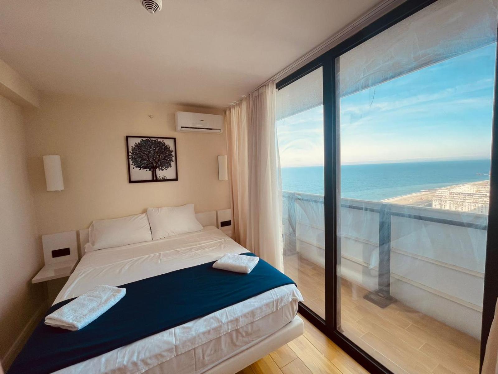 Suites Orbi City Aparthotel باتومي المظهر الخارجي الصورة