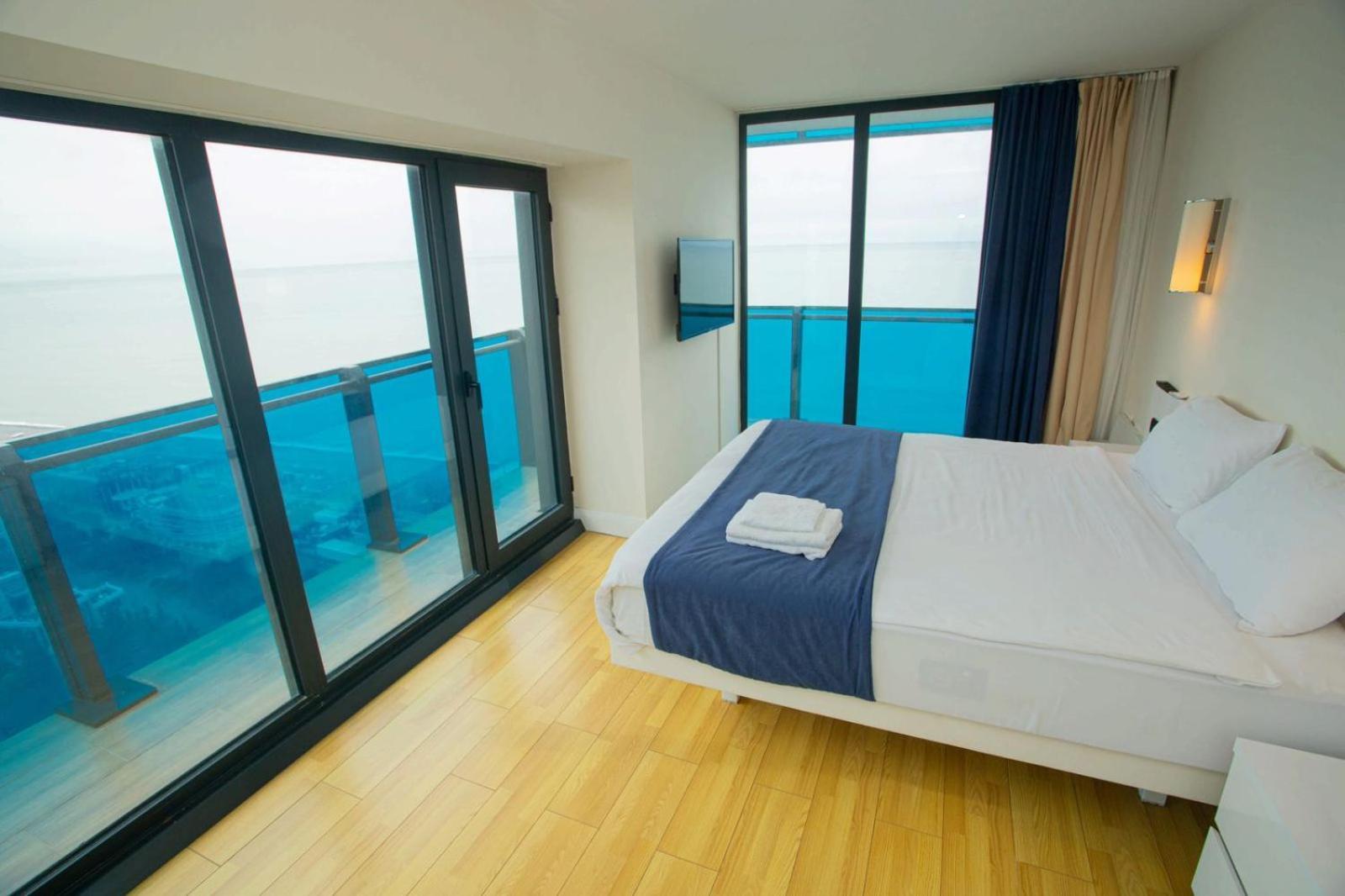 Suites Orbi City Aparthotel باتومي المظهر الخارجي الصورة