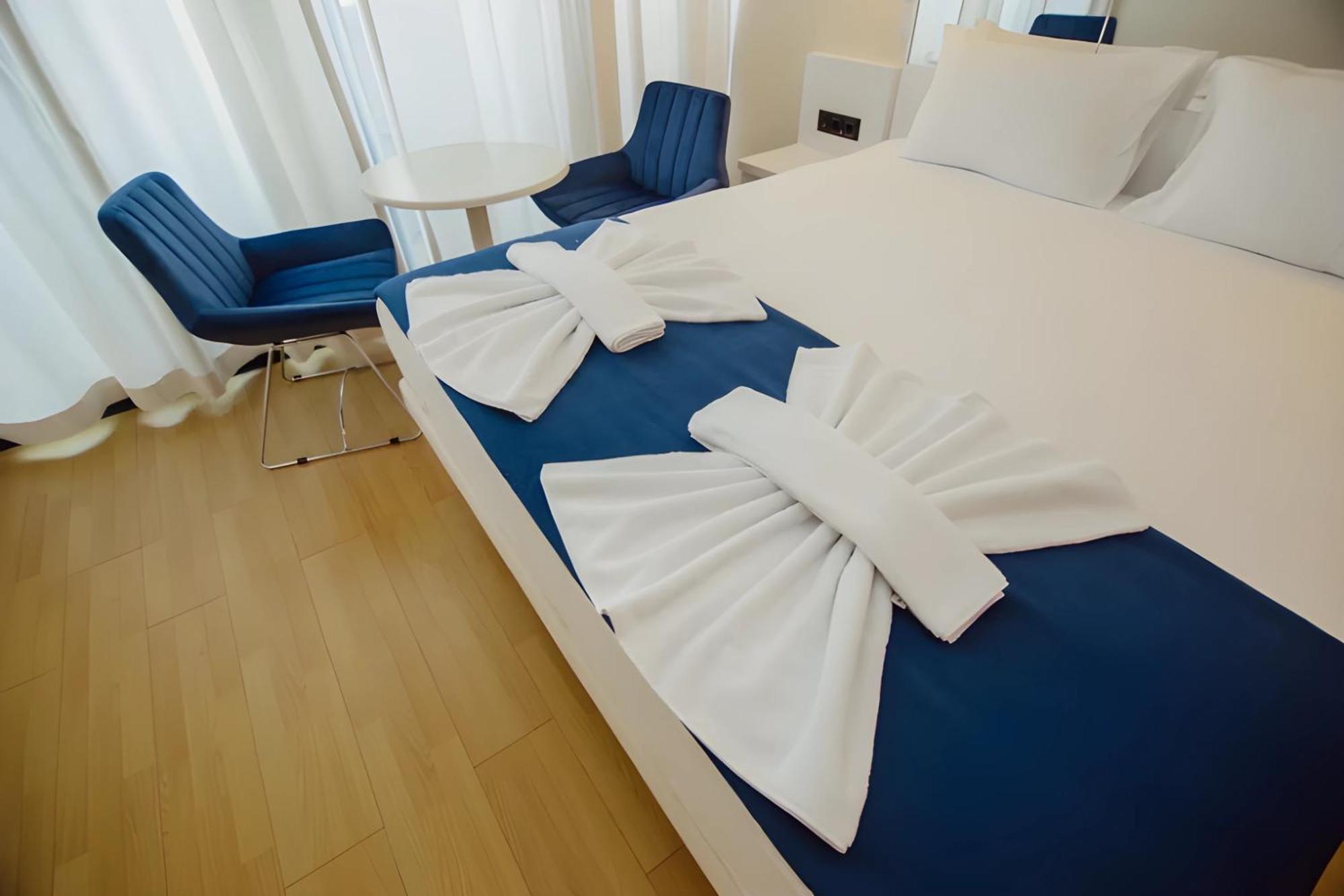 Suites Orbi City Aparthotel باتومي المظهر الخارجي الصورة