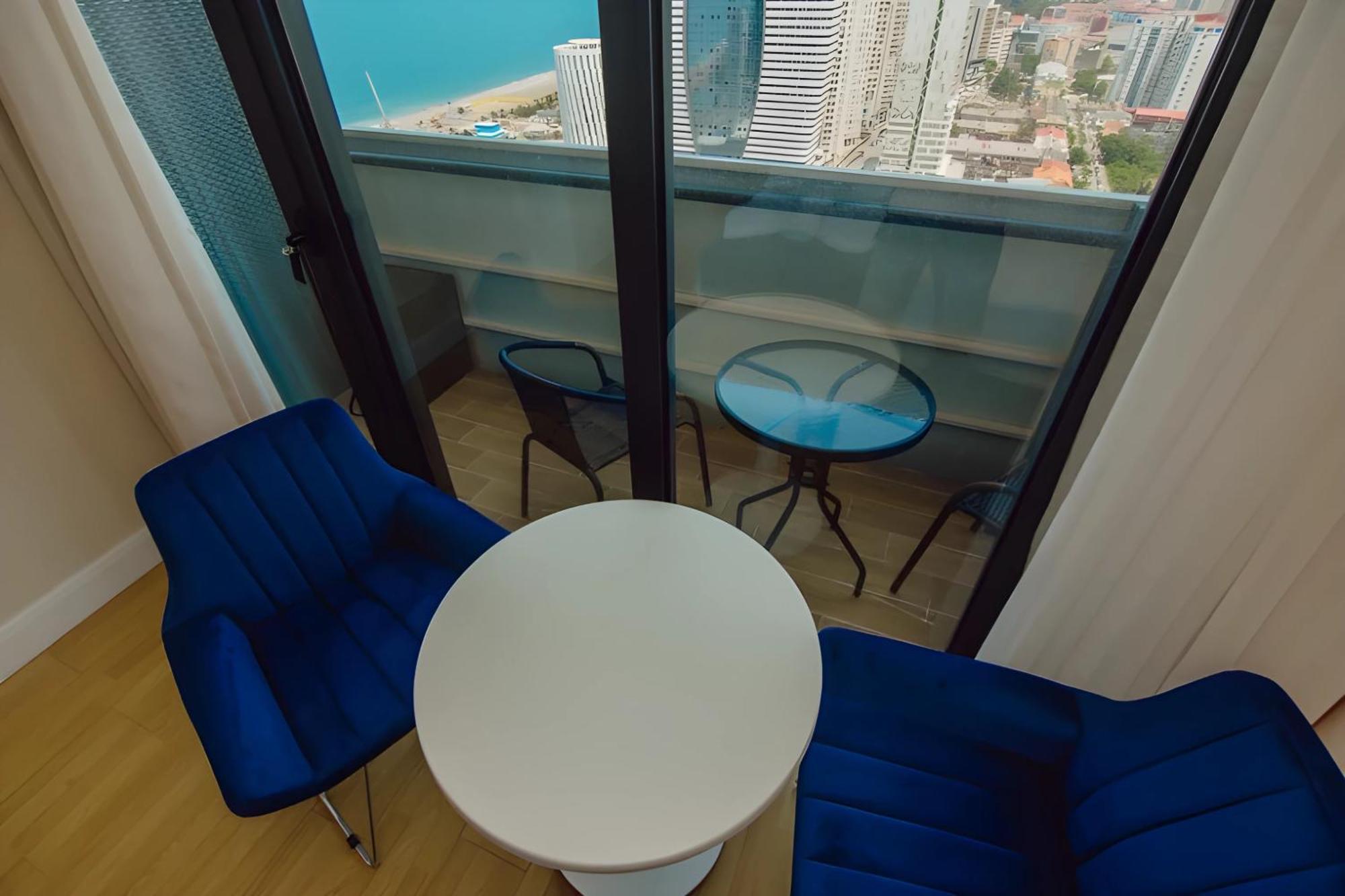 Suites Orbi City Aparthotel باتومي المظهر الخارجي الصورة